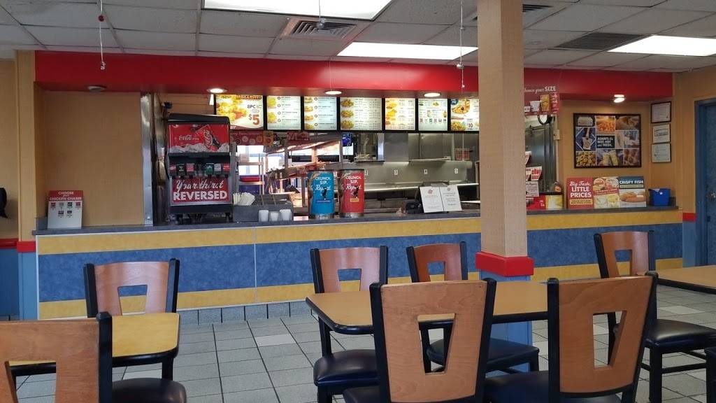 Churchs Chicken | restaurant | 901 E Main St, Grand Prairie, TX 75050, USA | 9722640529 OR +1 972-264-0529