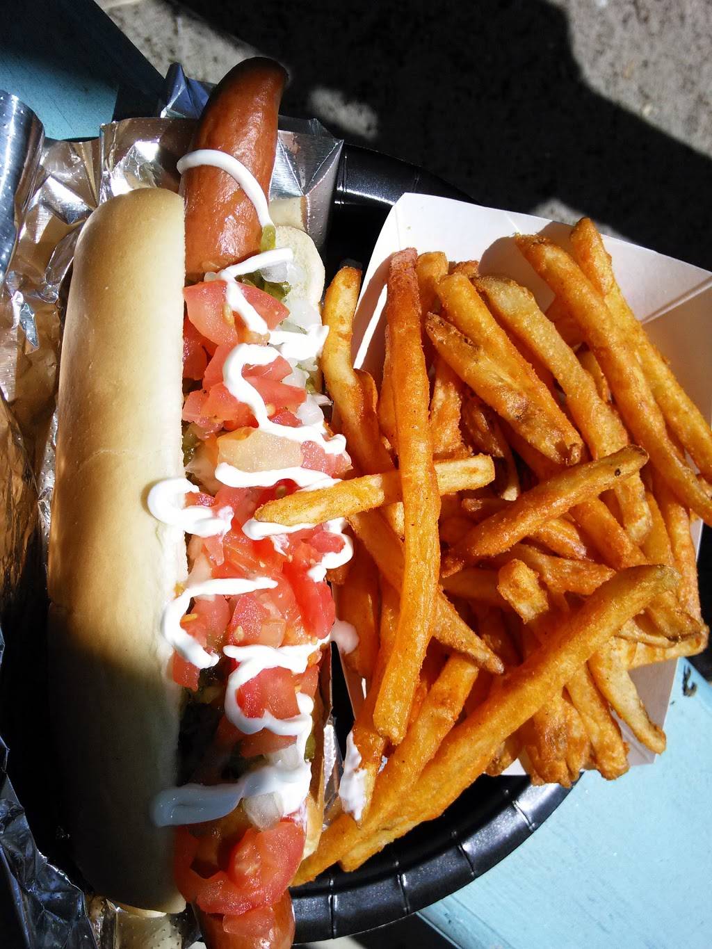 Carls Jr. | restaurant | 111 Raging Waters Dr, San Dimas, CA 91773, USA | 9098022245 OR +1 909-802-2245