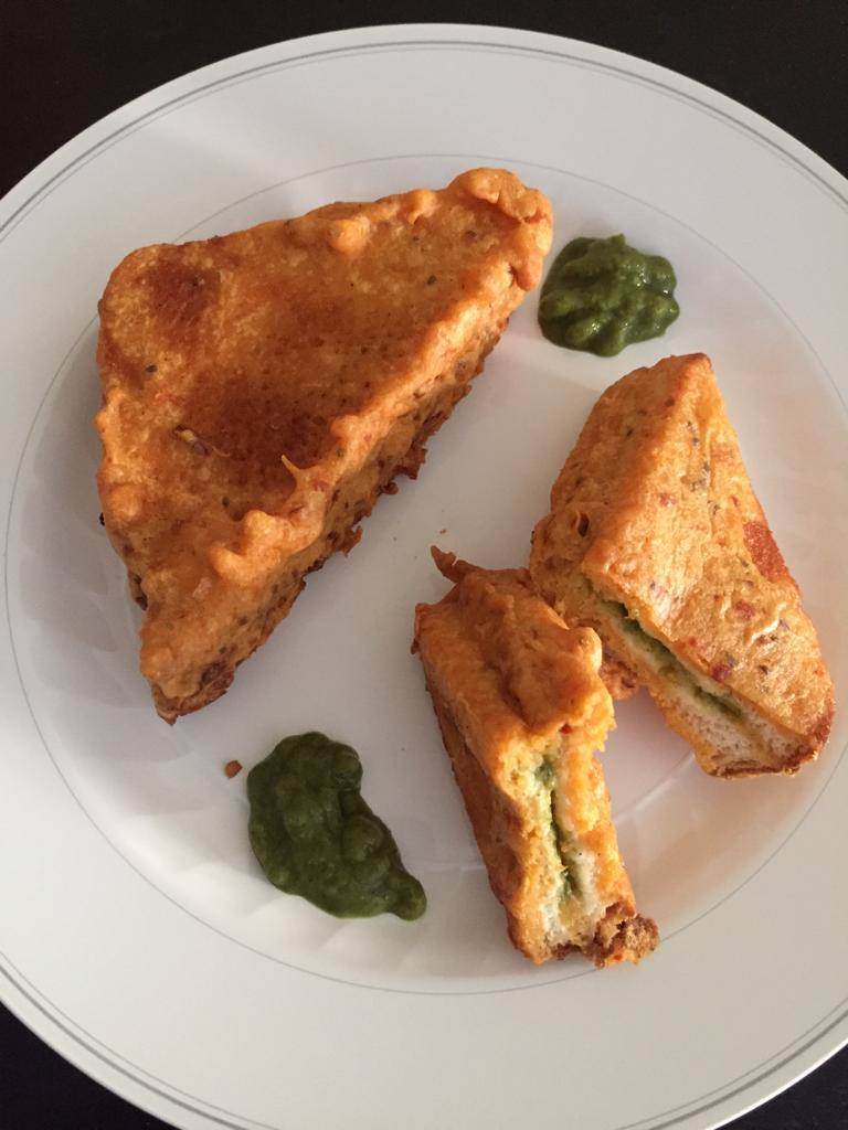 The Clay Oven Food Truck | restaurant | 31 Topflight Dr, Mississauga, ON L5S 1Y1, Canada | 6472950805 OR +1 647-295-0805