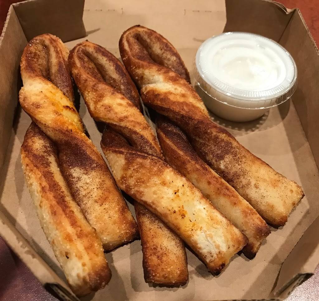 Round Table Clubhouse | meal delivery | 3045 Alamo Dr, Vacaville, CA 95687, USA | 7074461900 OR +1 707-446-1900