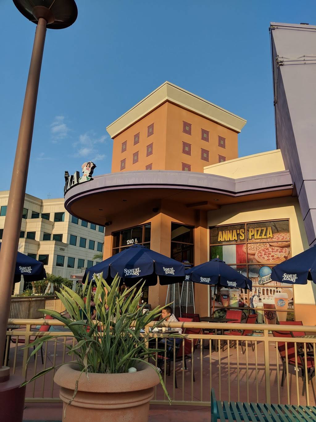 Annas Pizza | restaurant | 1240 Lakes Dr, West Covina, CA 91790, USA | 6269185929 OR +1 626-918-5929