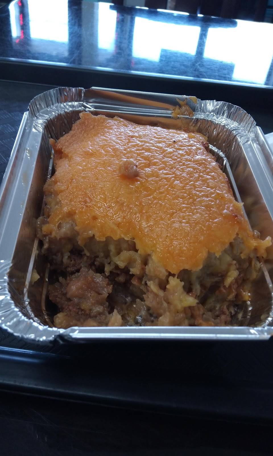 J&J Restaurant | restaurant | 244 Grand Ave, New Haven, CT 06513, USA | 4752388020 OR +1 475-238-8020