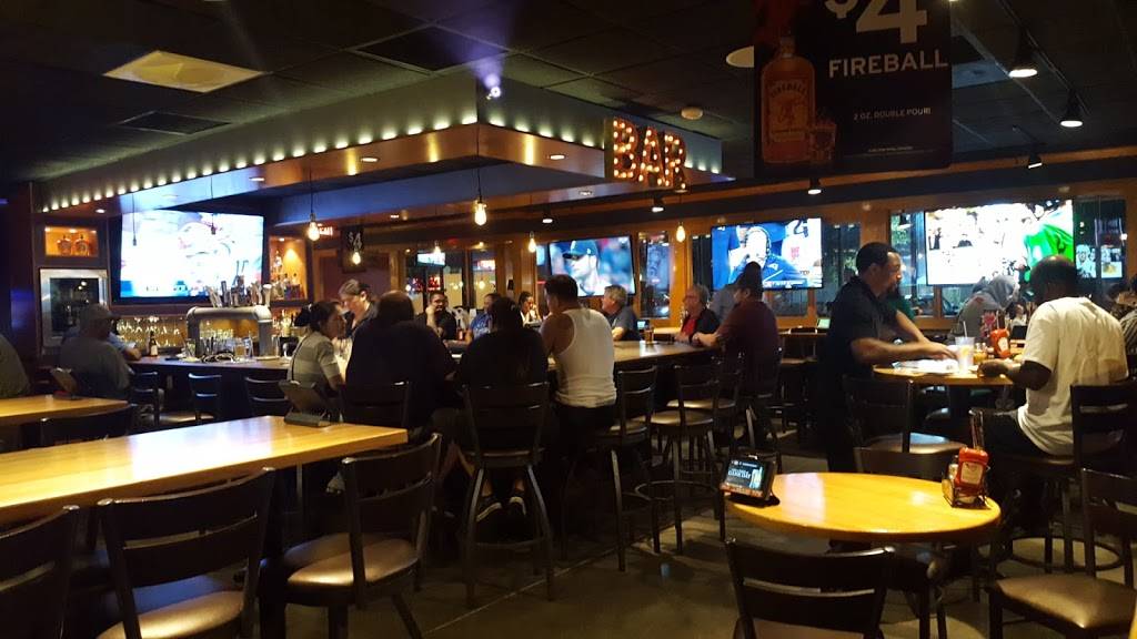 Applebees Grill + Bar | restaurant | 1901 N Belt Line Rd, Irving, TX 75061, USA | 9723130081 OR +1 972-313-0081