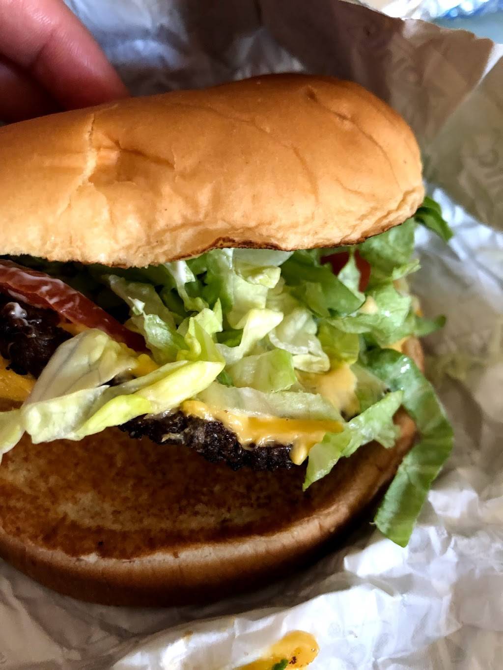 Sonic Drive-In | restaurant | 520 Centennial Blvd, Richardson, TX 75081, USA | 9726719413 OR +1 972-671-9413