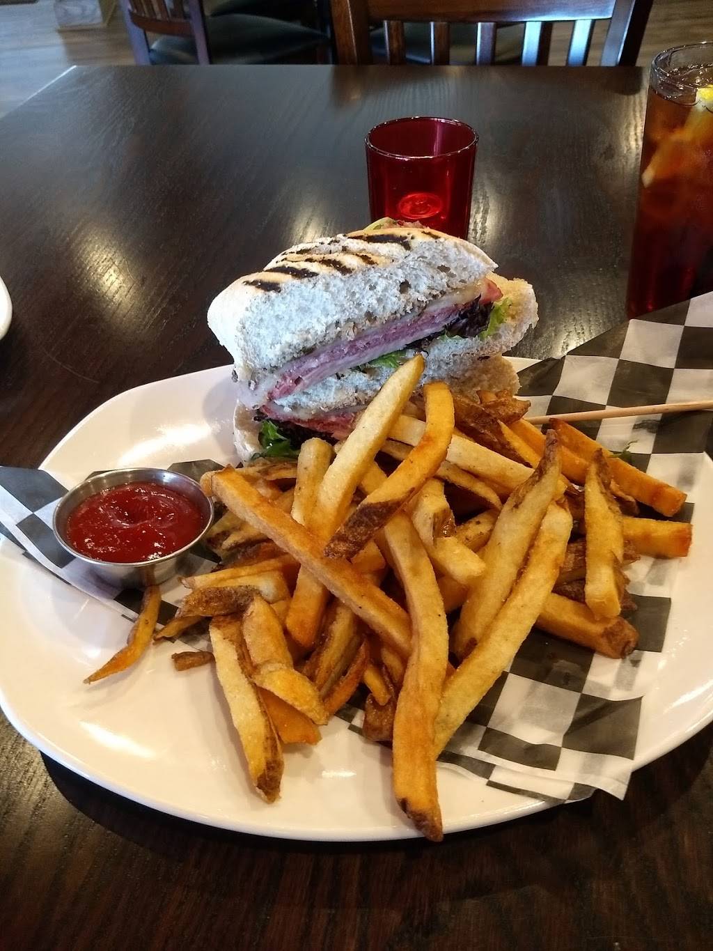 Cafe Piccolo | restaurant | 35568 Detroit Rd, Avon, OH 44011, USA | 4409371679 OR +1 440-937-1679