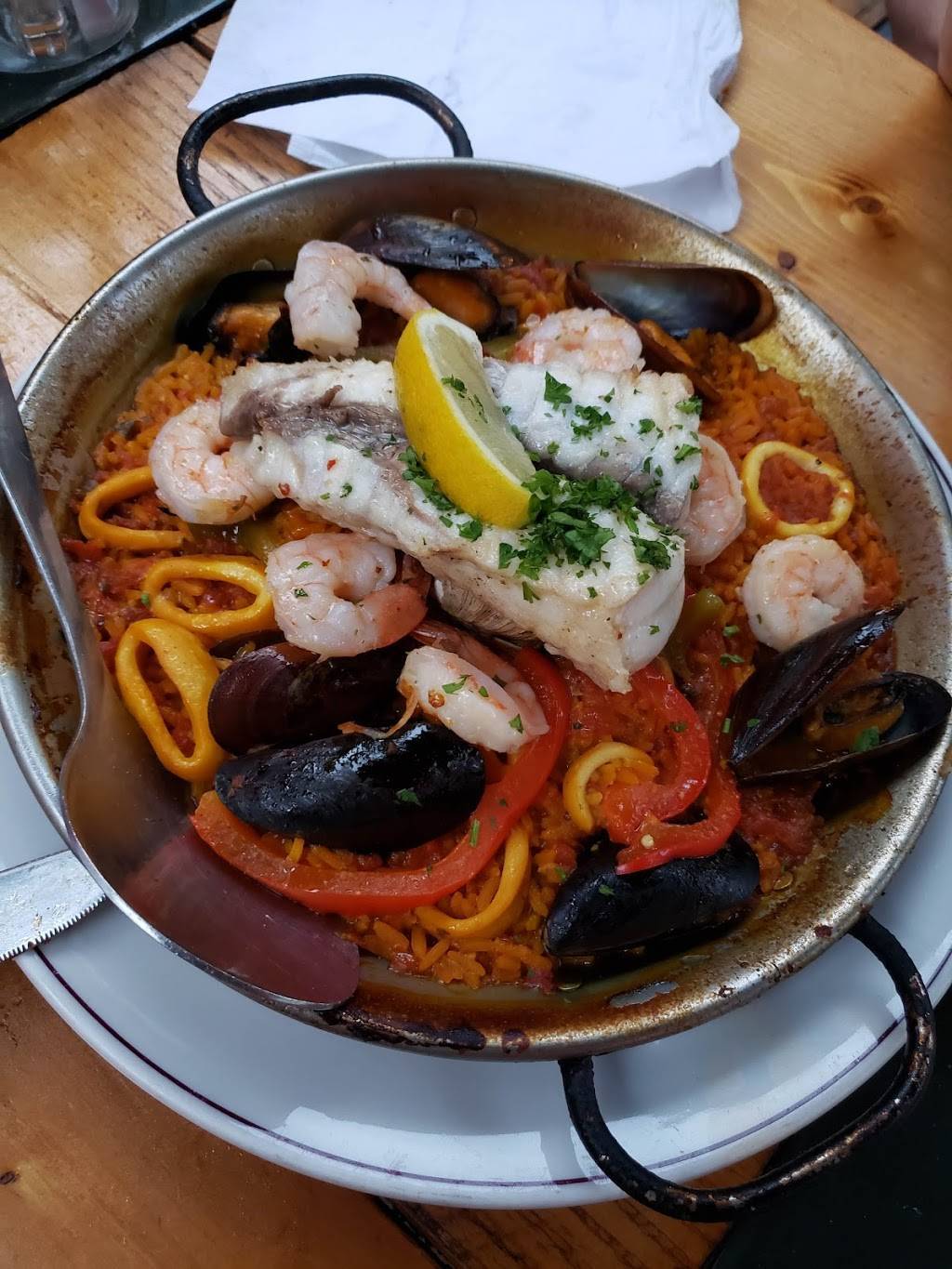 La Bodega | restaurant | 3698 Rue Principale, Dunham, QC J0E 1M0, Canada | 4502840580 OR +1 450-284-0580