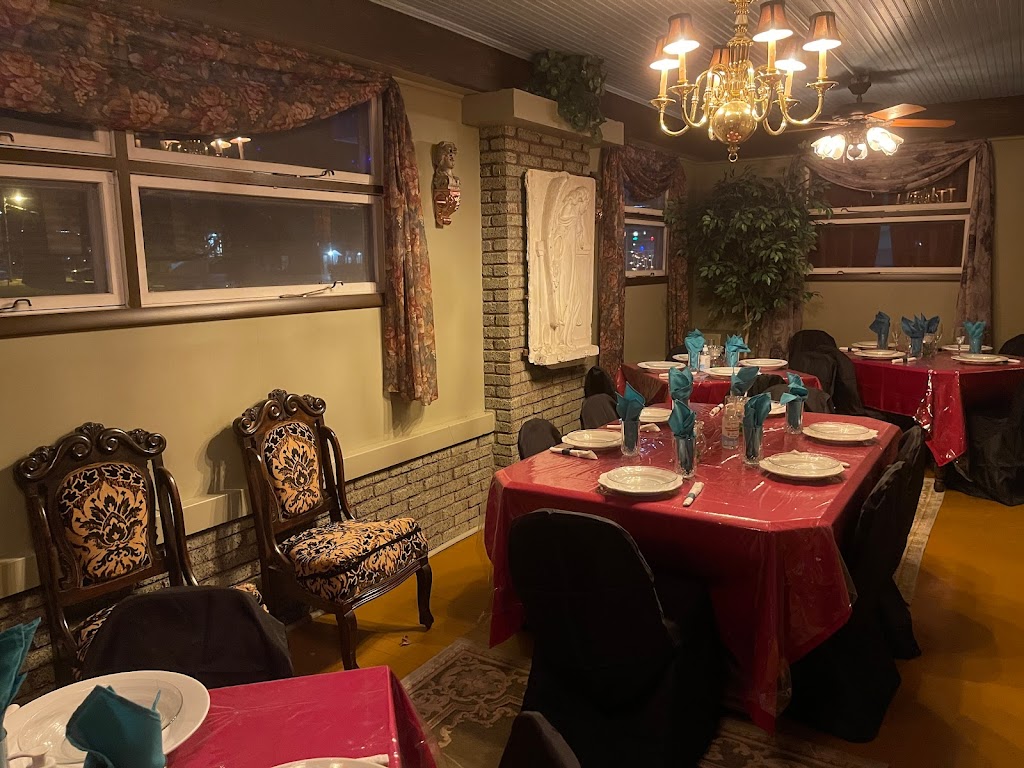 Downtown Lounge and Trattoria | restaurant | 312 E Dunlap St, Kentland, IN 47951, USA | 2194017003 OR +1 219-401-7003