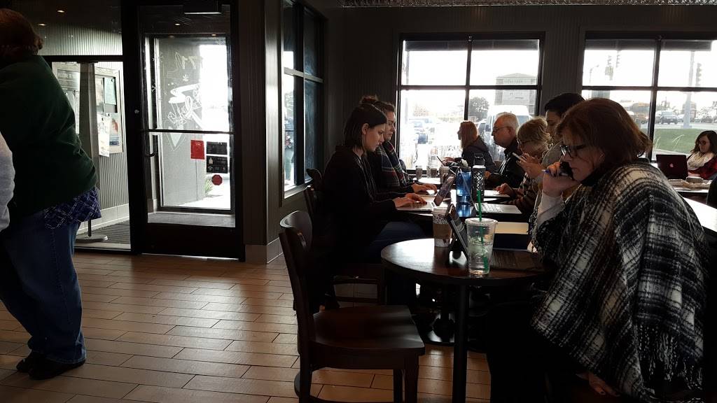 Starbucks | cafe | 171 Danada Square E, Wheaton, IL 60189, USA | 2246517583 OR +1 224-651-7583