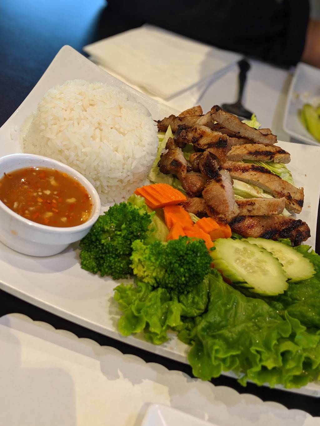 Mum Mum Asian Kitchen | restaurant | 9575 W Tropicana Ave #1, Las Vegas, NV 89148, USA | 7024105550 OR +1 702-410-5550