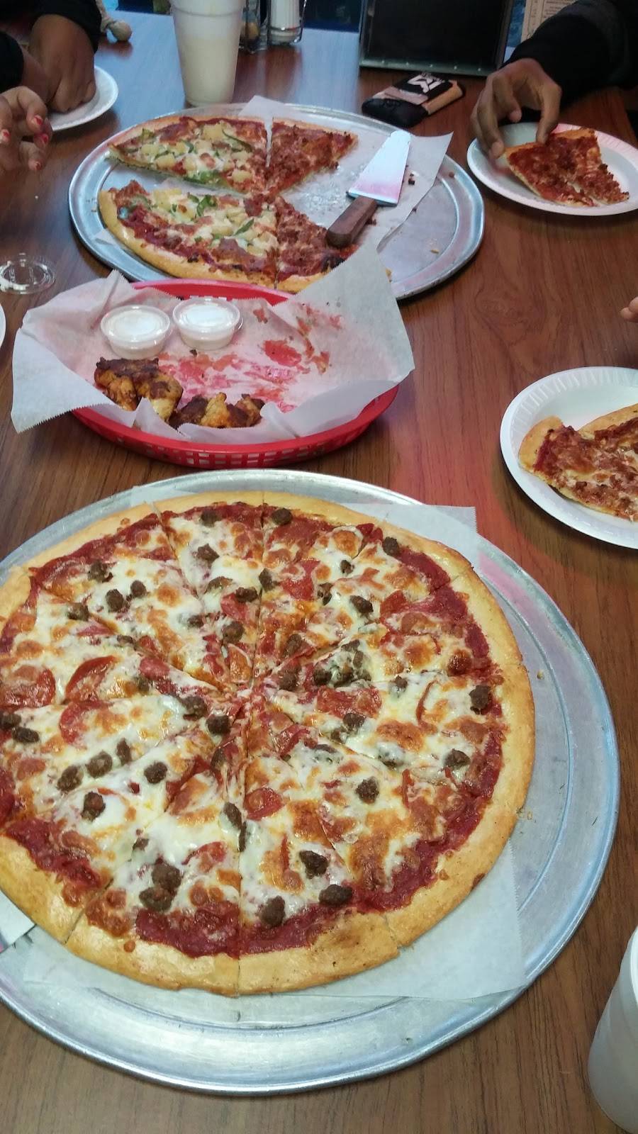 Three Guys Subs & Pies | restaurant | 2903 4th Ave, Conway, SC 29527, USA | 8432488004 OR +1 843-248-8004