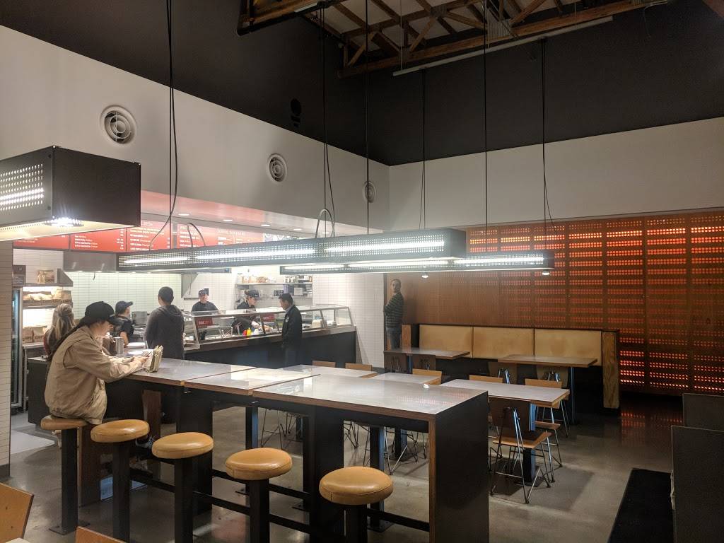 Chipotle Mexican Grill | restaurant | 4C Peninsula Center, Rolling Hills Estates, CA 90274, USA | 3102650031 OR +1 310-265-0031