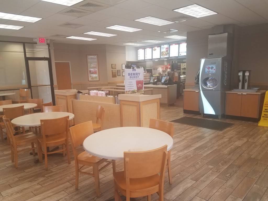 Wendys | restaurant | 8470 SW State Rd 200, Ocala, FL 34481, USA | 3522379416 OR +1 352-237-9416