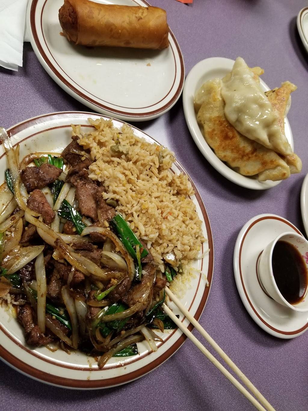 Sams Fine Food & Egg Rolls | restaurant | 3300 SW 9th St #4, Des Moines, IA 50315, USA | 5152885400 OR +1 515-288-5400