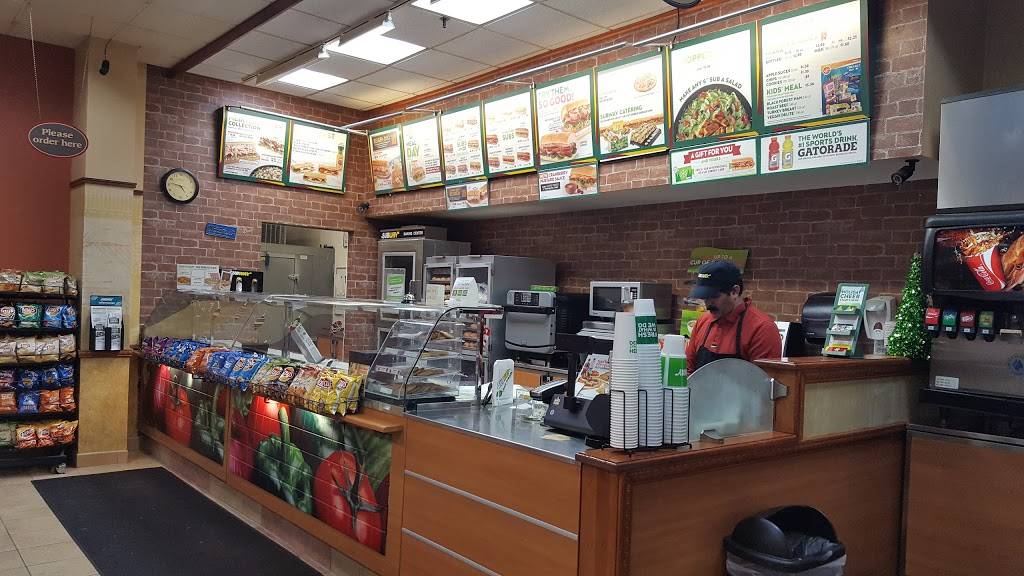 Subway | restaurant | 330 Connecticut Ave, Norwalk, CT 06854, USA | 2038318252 OR +1 203-831-8252