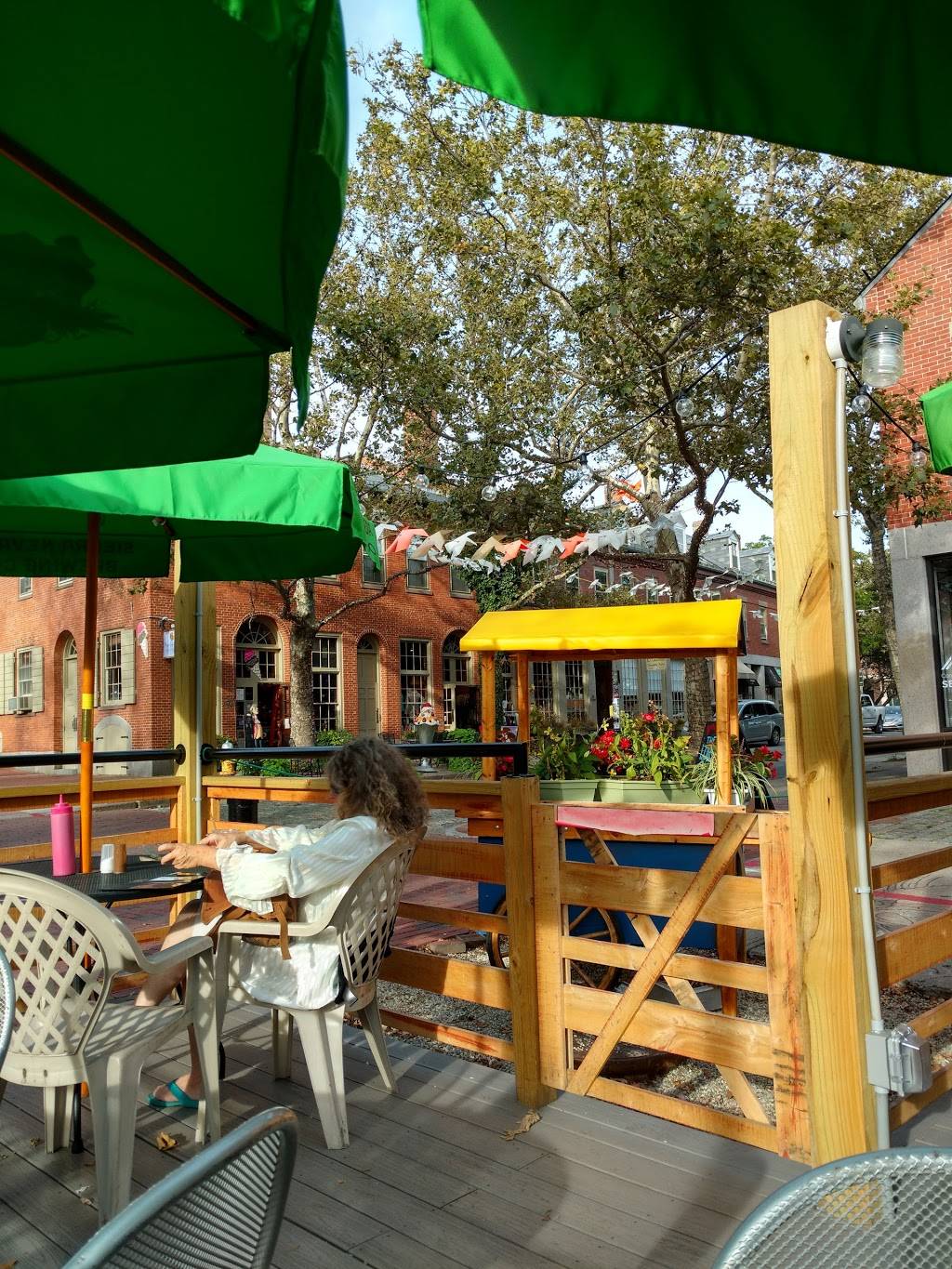 The Lobster Shanty | restaurant | 25 Front St, Salem, MA 01970, USA | 9787455449 OR +1 978-745-5449