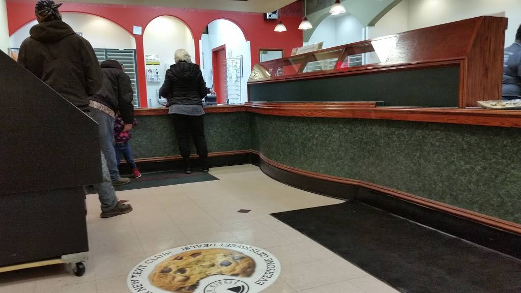 Papa Murphys Take N Bake Pizza | meal takeaway | 114 N Vine St suite c, Urbana, IL 61802, USA | 2173447700 OR +1 217-344-7700