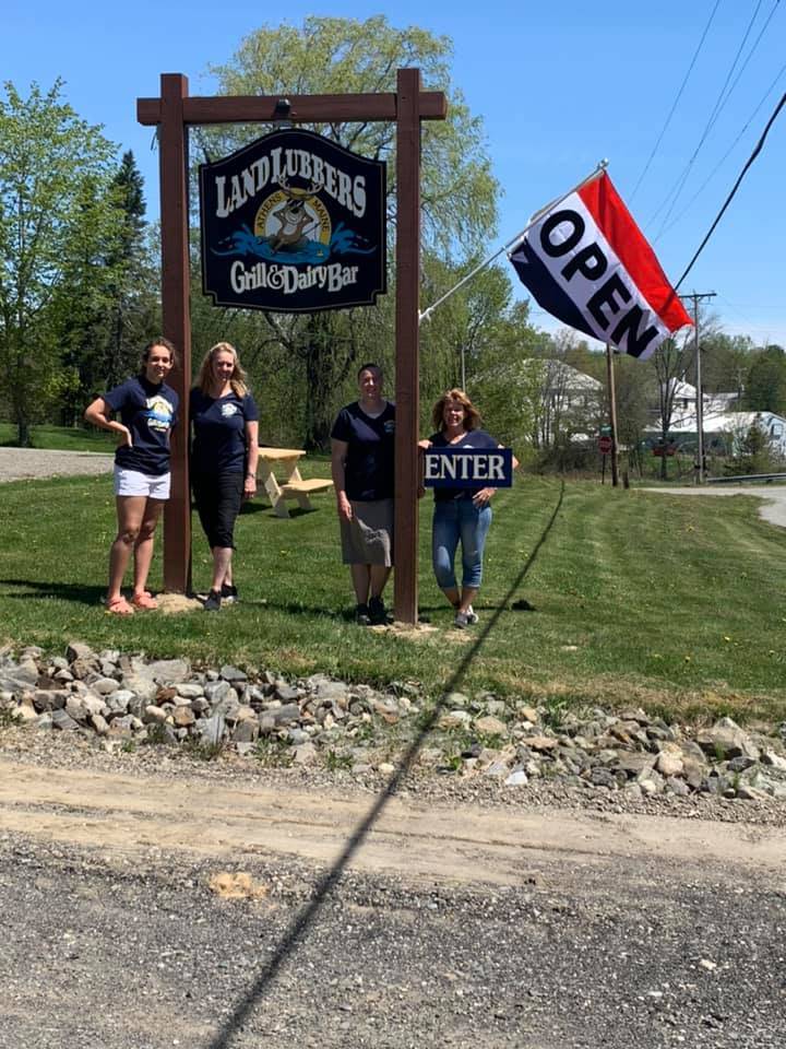 LandLubbers Grill and Dairy Bar | restaurant | 23 S Main St, Athens, ME 04912, USA | 2076542300 OR +1 207-654-2300