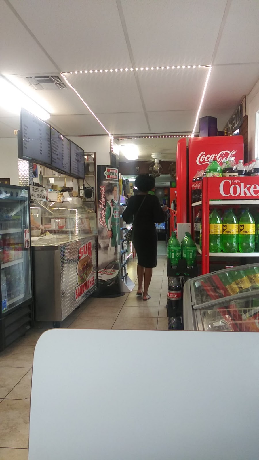 Shell | restaurant | 81730 LA-21, Bush, LA 70431, USA | 9858860034 OR +1 985-886-0034