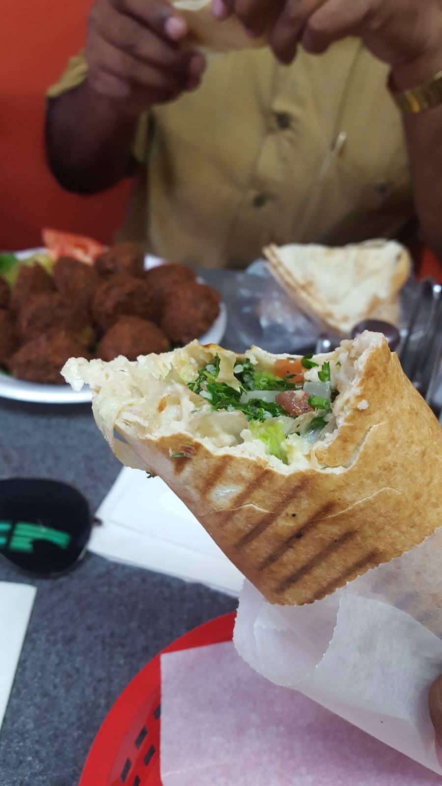 Pita Kabob Grill | restaurant | 619 E William St, Ann Arbor, MI 48104, USA | 7346228082 OR +1 734-622-8082