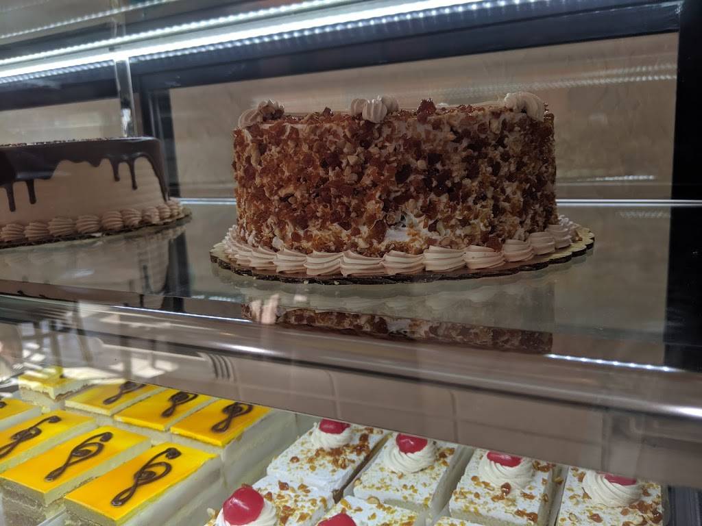Dadus Bakery & Sweets | restaurant | 8495 Sancus Blvd, Columbus, OH 43240, USA | 6145050047 OR +1 614-505-0047