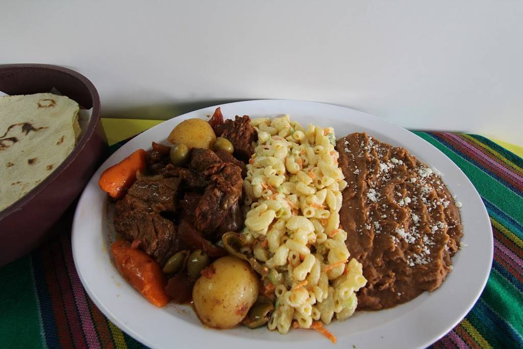 Birria Queen | restaurant | 2535 E Bell Rd #15, Phoenix, AZ 85032, USA | 6025952391 OR +1 602-595-2391