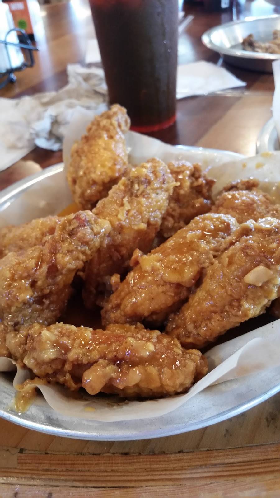 Hooters | meal takeaway | 982 Goodman Rd, Horn Lake, MS 38637, USA | 6623497300 OR +1 662-349-7300