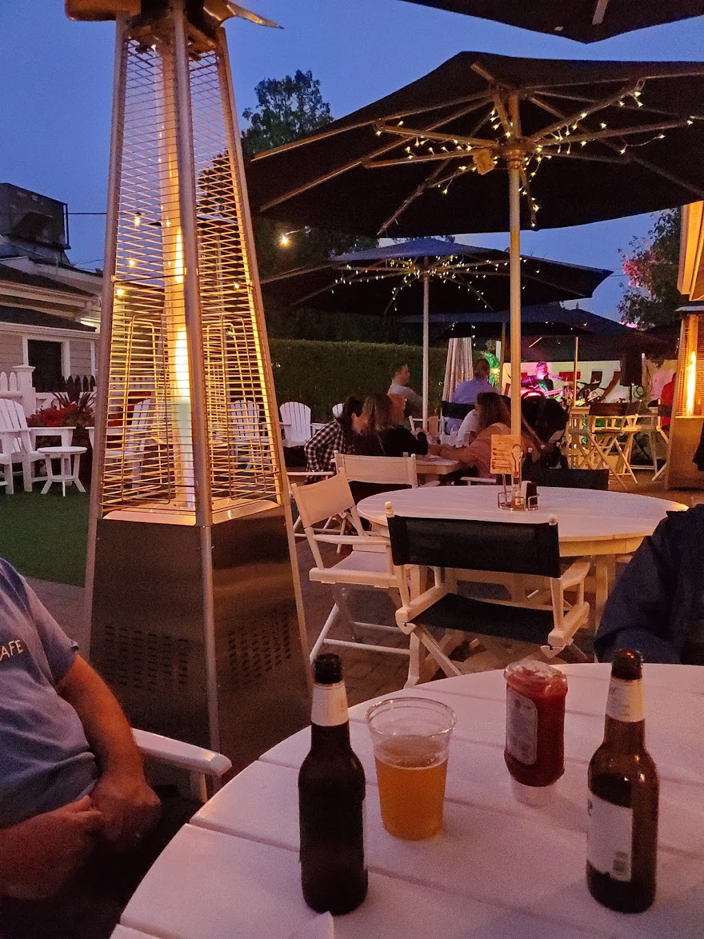 Black Cat Harbor Shack | restaurant | 159 Ocean St, Hyannis, MA 02601, USA | 5089572713 OR +1 508-957-2713