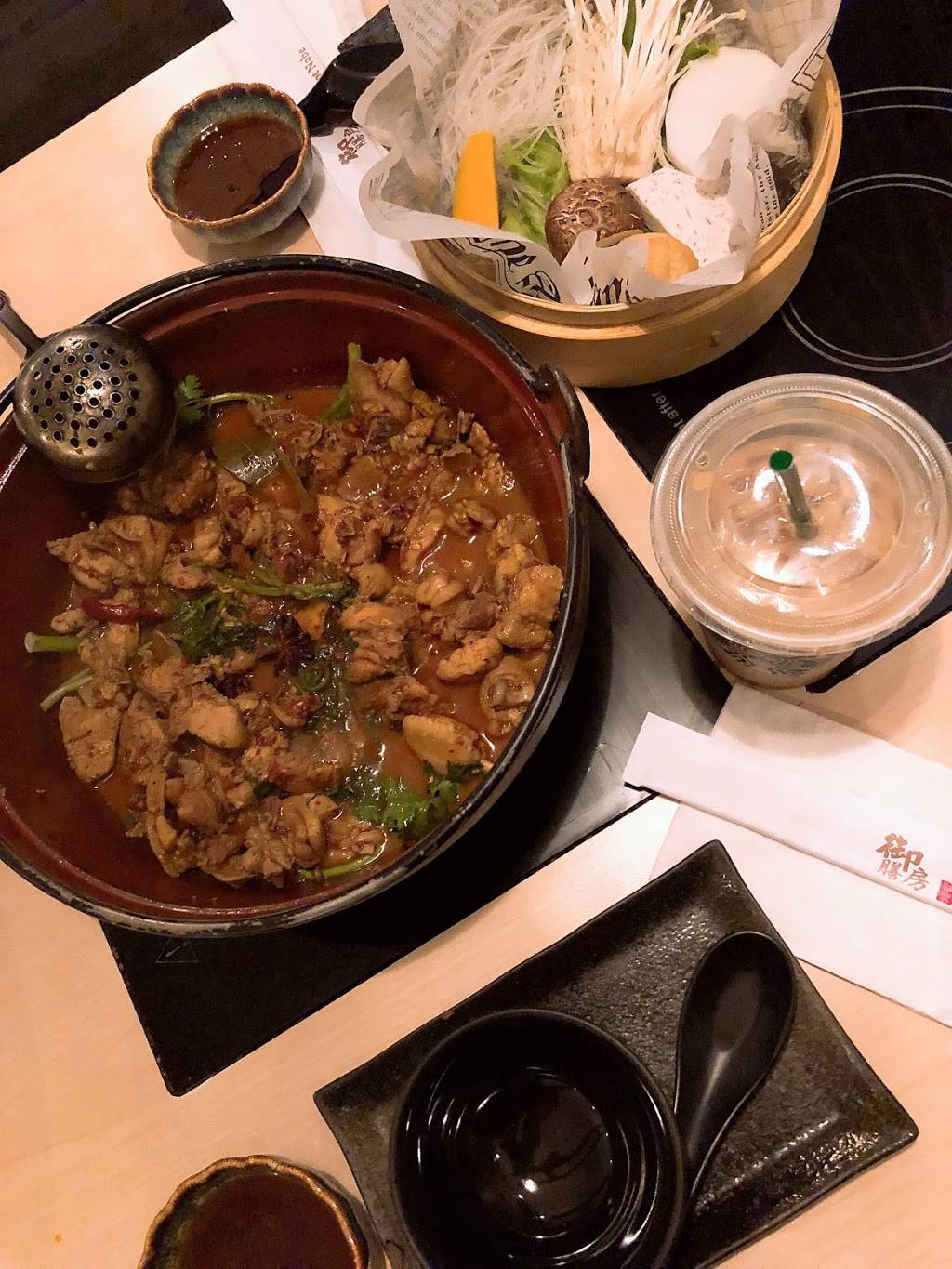 Hot Pot Nabe | restaurant | 7204 18th Ave, Brooklyn, NY 11204, USA | 7183311818 OR +1 718-331-1818