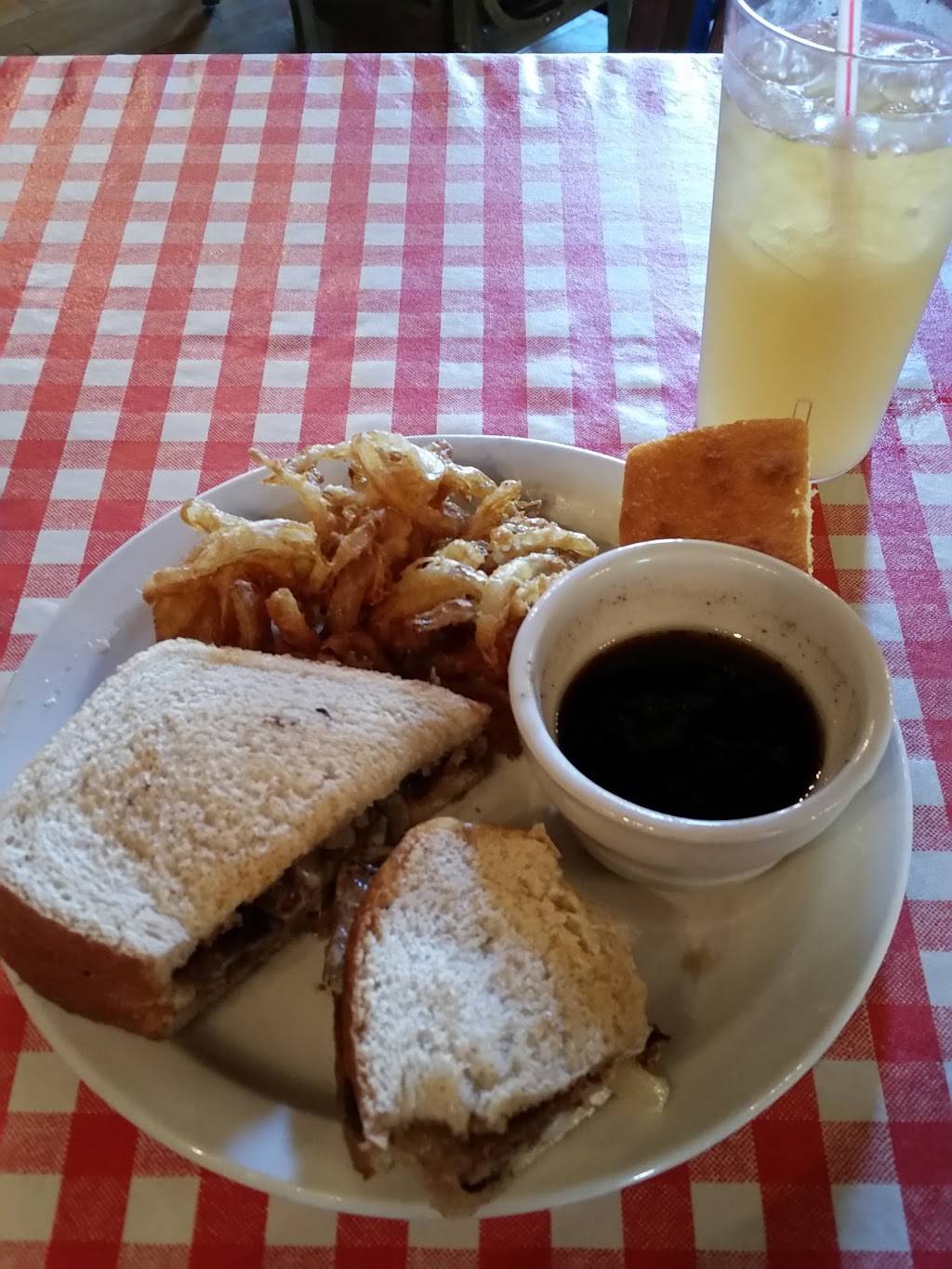 The Pipeline Smokehouse & Bar | restaurant | 9104 US-31, West Olive, MI 49460, USA | 6167380088 OR +1 616-738-0088