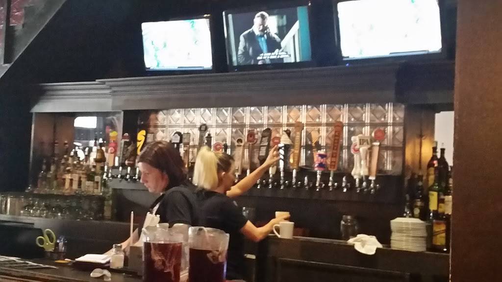 Huntington Ale House | restaurant | 1318 4th Ave, Huntington, WV 25701, USA | 3045222537 OR +1 304-522-2537