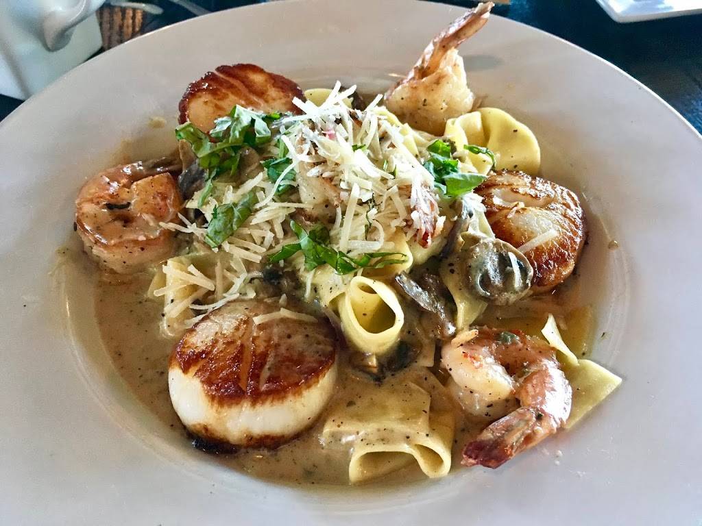 Cicciottis Trattoria Italiana & Seafood | restaurant | 1933 San Elijo Ave, Cardiff, CA 92007, USA | 7606342335 OR +1 760-634-2335