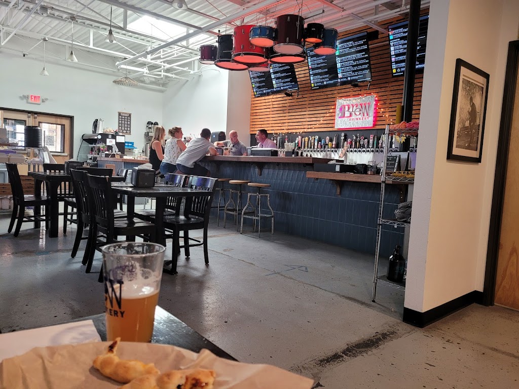 Brew Drinkery & Bistro | cafe | 206 E Pearl St, Granbury, TX 76048, USA | 8173818871 OR +1 817-381-8871