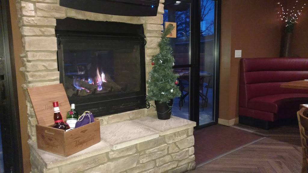 Mavericks Wood Grill | restaurant | 11328 W River Rd, Champlin, MN 55316, USA | 7635768150 OR +1 763-576-8150