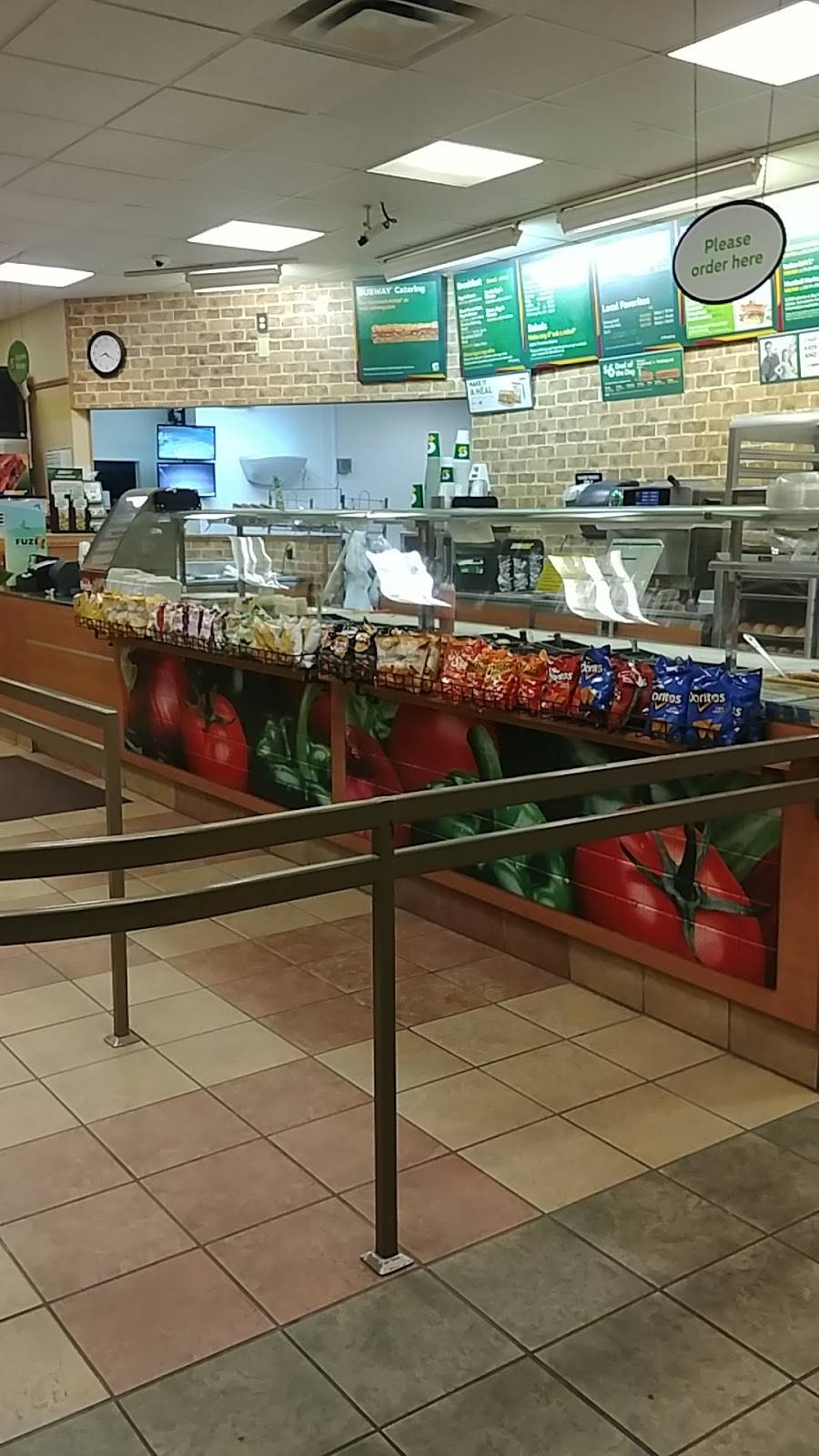 Subway Restaurants | restaurant | 1059 S High St, Columbus, OH 43206, USA | 6148847830 OR +1 614-884-7830