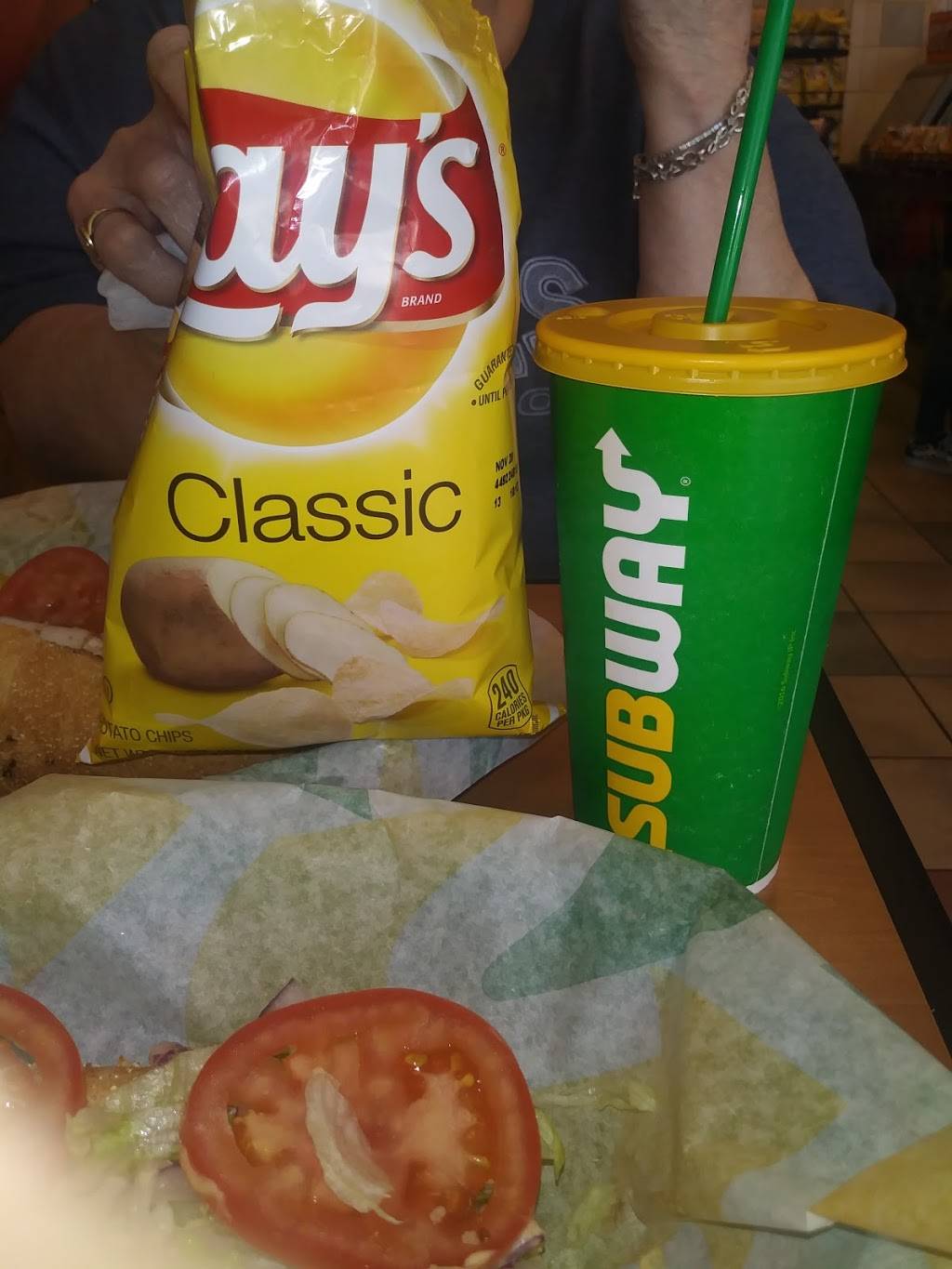 Subway Restaurants | restaurant | 15503 Devonshire St, Mission Hills, CA 91345, USA | 8189207165 OR +1 818-920-7165