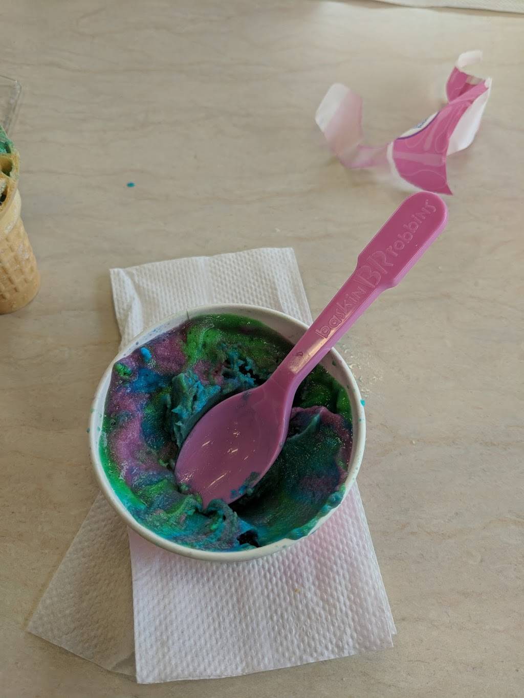 Baskin-Robbins | restaurant | 3944 S Garnett Rd, Tulsa, OK 74146, USA | 9189386324 OR +1 918-938-6324