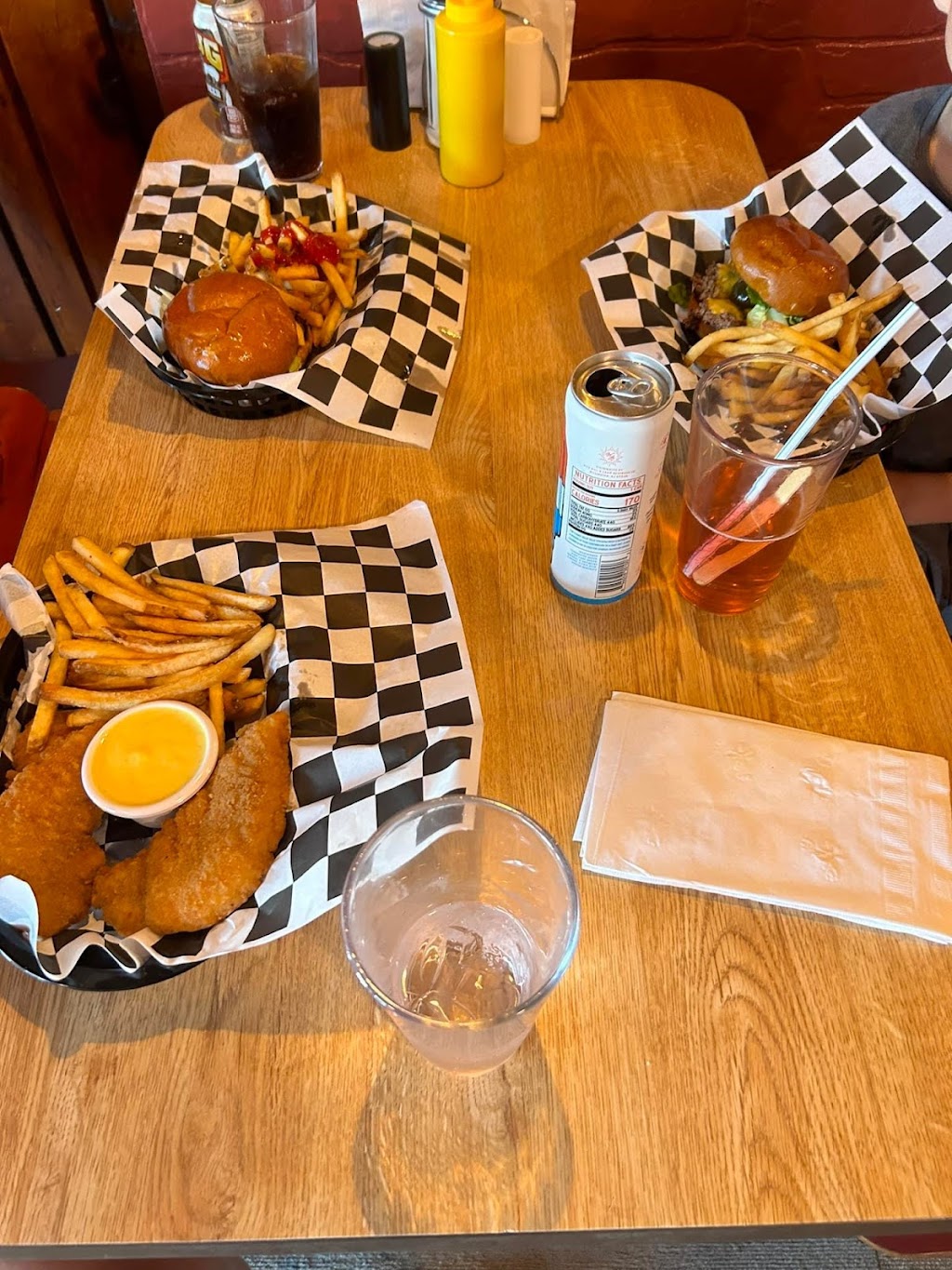 Platts’ Burger | restaurant | 5143 U.S. Ave, Plattsburgh, NY 12901, USA | 5183100198 OR +1 518-310-0198