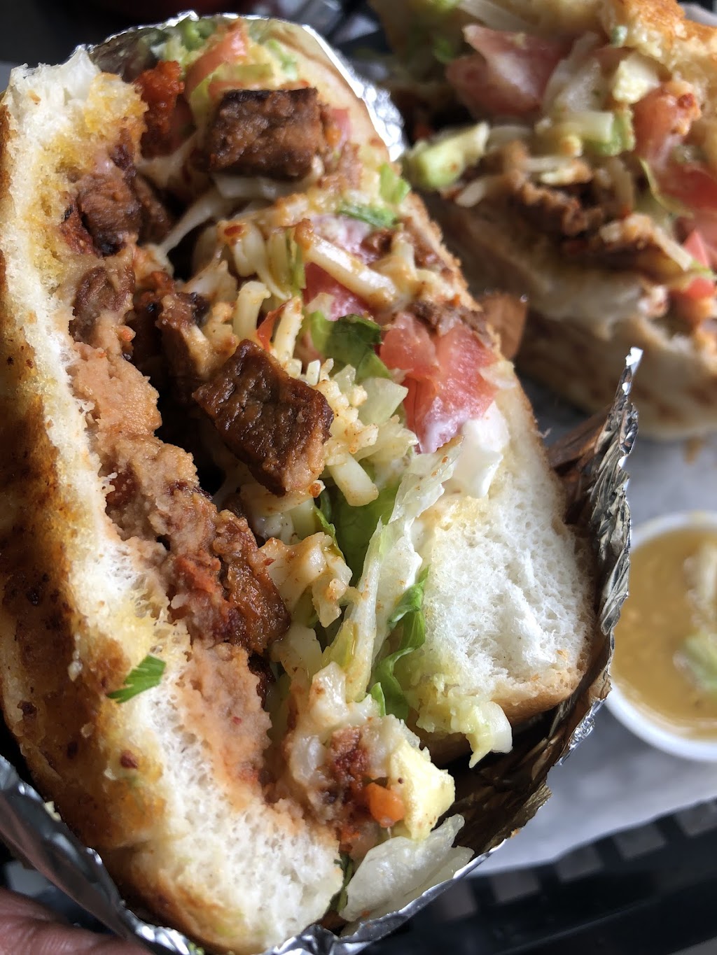 Taqueria Los Michoacanos | restaurant | 727 E Weber Rd, Columbus, OH 43211, USA | 6143169658 OR +1 614-316-9658