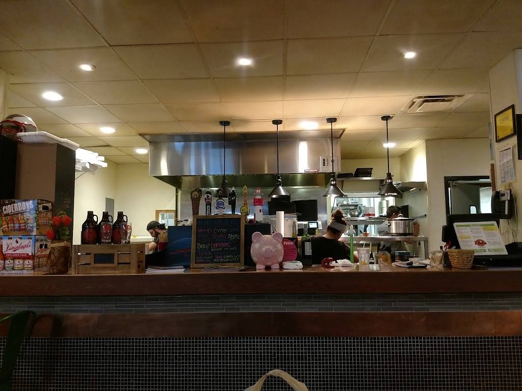 T.Dubs | restaurant | 565 S Main St, Frankenmuth, MI 48734, USA | 9896523809 OR +1 989-652-3809