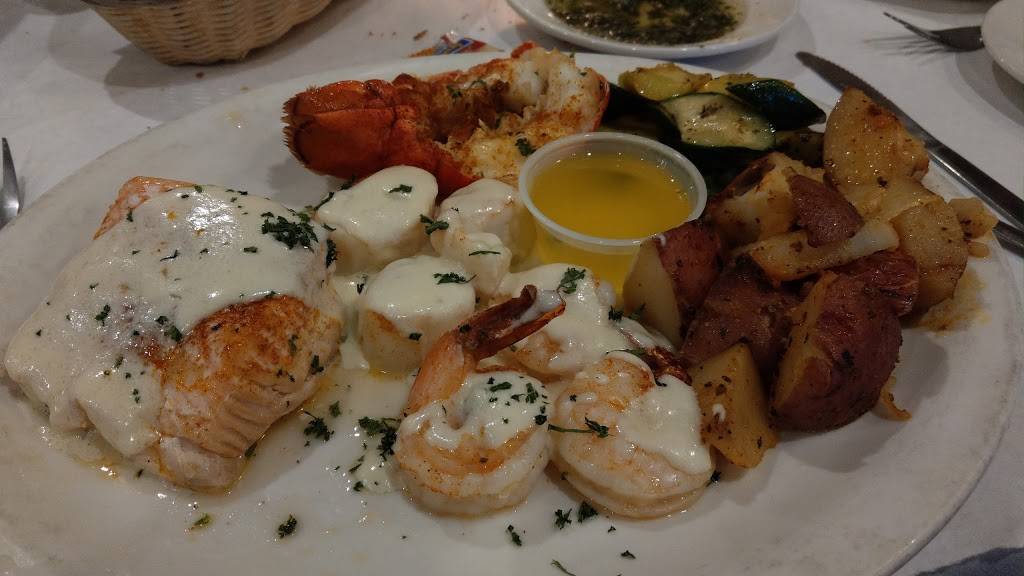 Steve Steins Famous Deli | restaurant | 1619 Grant Ave #39, Philadelphia, PA 19115, USA | 2156736000 OR +1 215-673-6000