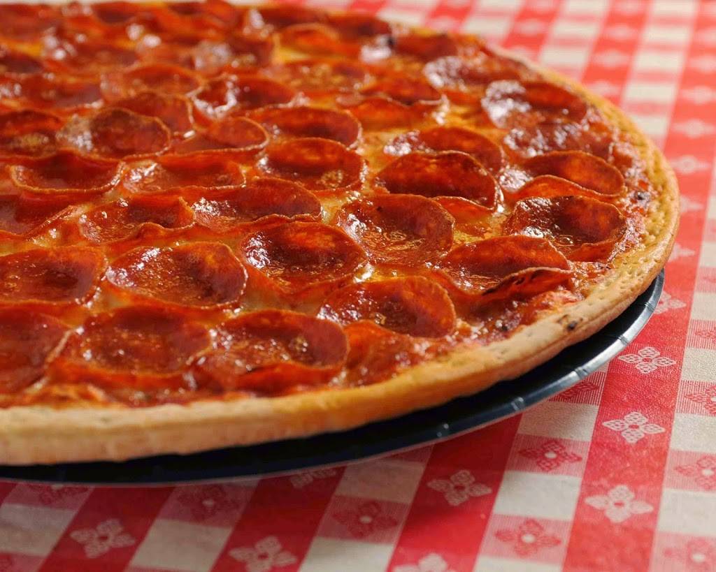 Mikes Pizza | restaurant | 50 W Town St, West Jefferson, OH 43162, USA | 6148794040 OR +1 614-879-4040