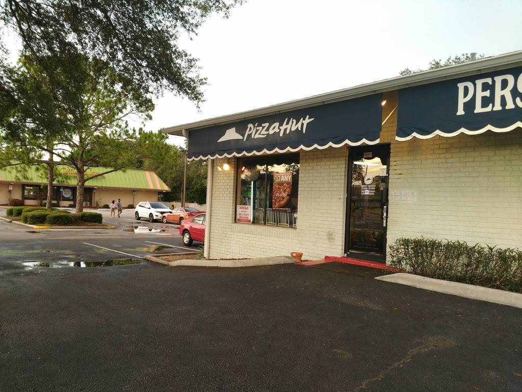 Pizza Hut | restaurant | 9099 4th St N, St. Petersburg, FL 33702, USA | 7275778000 OR +1 727-577-8000