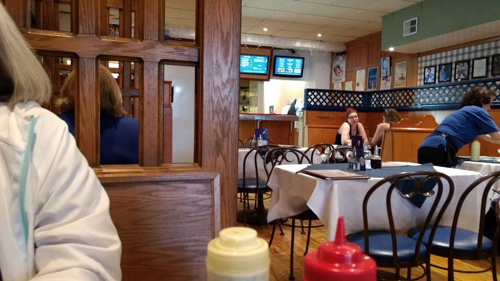 McNies Fish & Chips | restaurant | 315 Burnhamthorpe Rd, Etobicoke, ON M9B 2A2, Canada | 4162316916 OR +1 416-231-6916