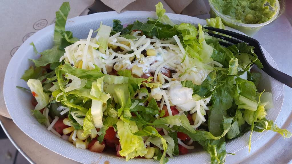 Chipotle Mexican Grill | restaurant | 1748 N Main Dr, Salinas, CA 93906, USA | 8314440943 OR +1 831-444-0943