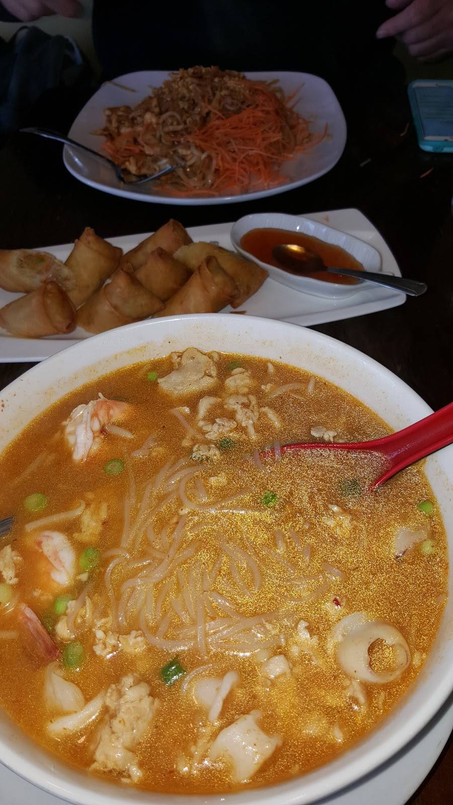 Happy Thai | meal delivery | 909 Sievers Duecy Rd, Everett, WA 98203, USA | 4253539400 OR +1 425-353-9400