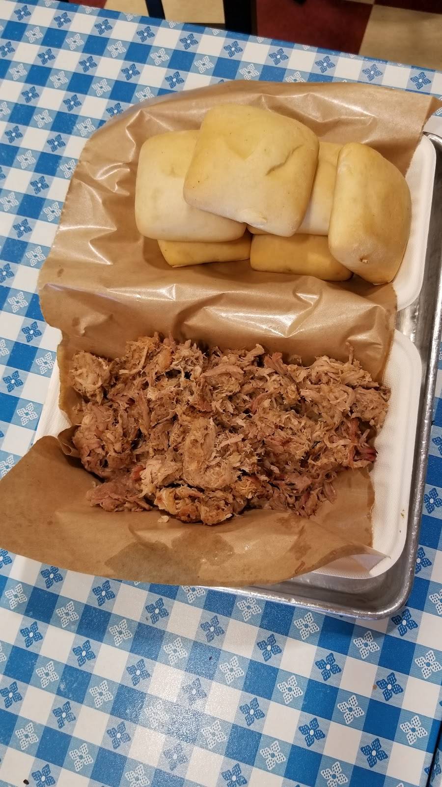 Dickeys Barbecue Pit | restaurant | 1636 Hendersonville Rd, Asheville, NC 28803, USA | 8282775221 OR +1 828-277-5221