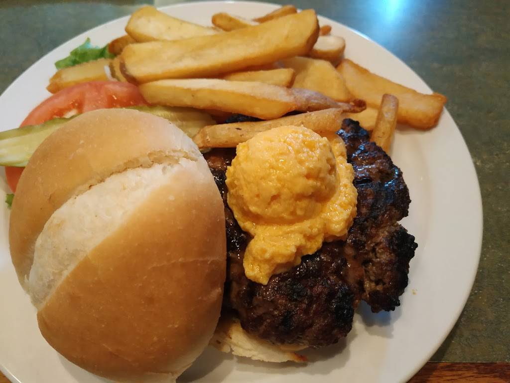 Michaels Bar & Grill | restaurant | 7101 Manchester Ave, St. Louis, MO 63143, USA | 3146442240 OR +1 314-644-2240