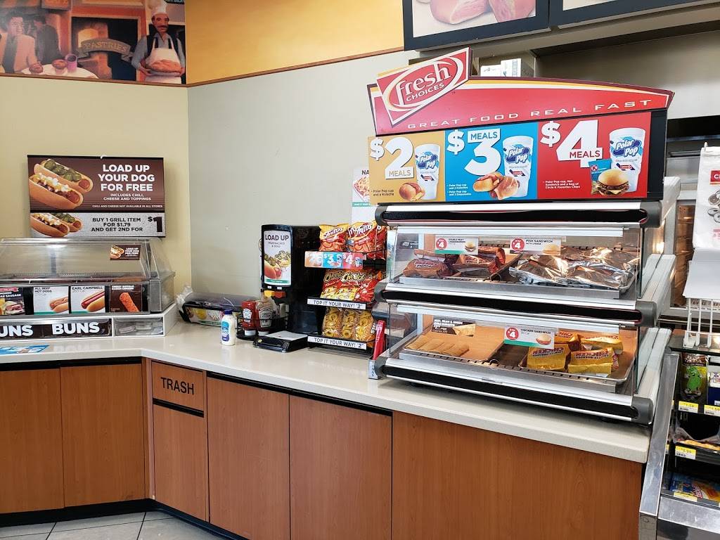 Circle K | cafe | 9675 Culebra Rd, San Antonio, TX 78251, USA | 2106842875 OR +1 210-684-2875