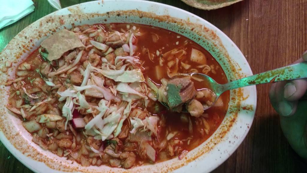 Pozoleria Sanjuan | restaurant | 1523 N Pulaski Rd, Chicago, IL 60651, USA | 7732765825 OR +1 773-276-5825