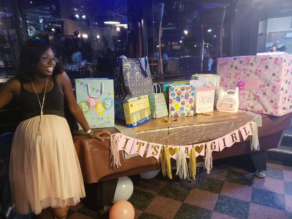 Brownstone Coffee Lounge & Liquor Bar | restaurant | 7733 Reading Rd, Cincinnati, OH 45237, USA | 5134851958 OR +1 513-485-1958